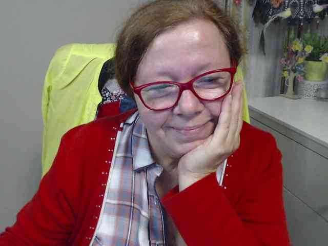 flirty-adele webcam