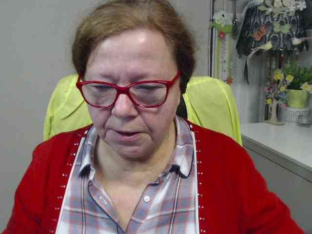 flirty-adele webcam