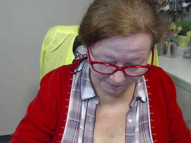 flirty-adele webcam