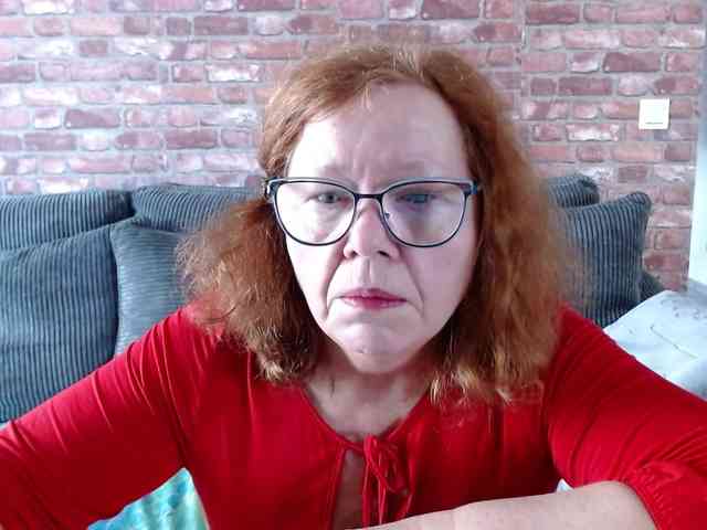 flirty-adele webcam