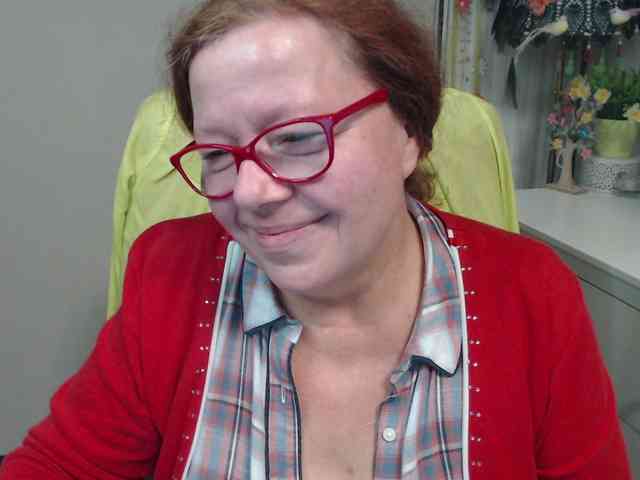 flirty-adele webcam