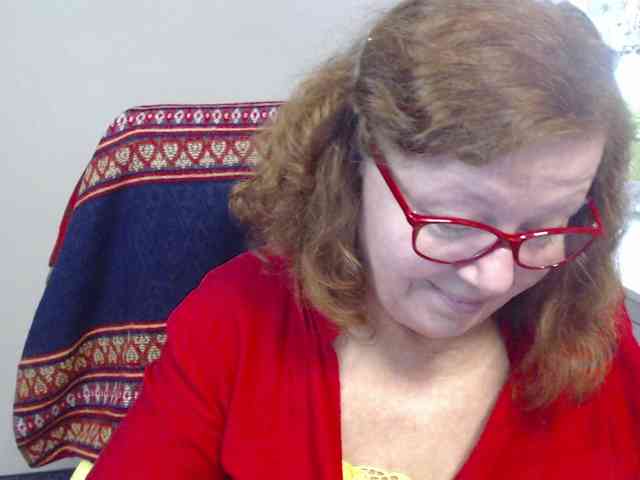 flirty-adele webcam