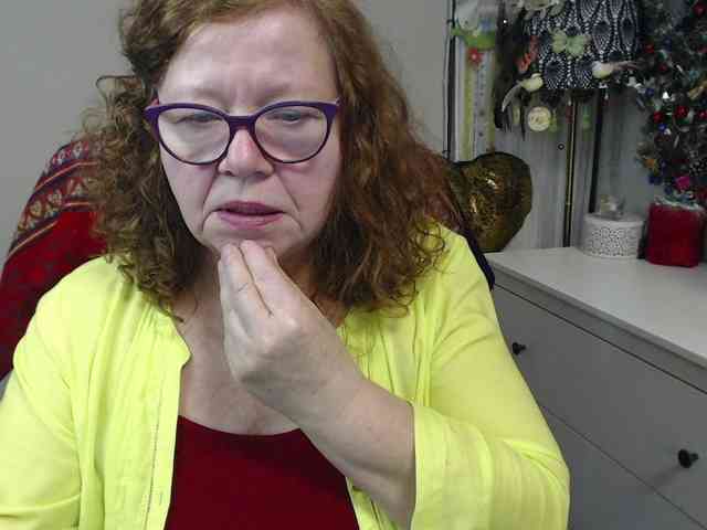 flirty-adele flirty-adele