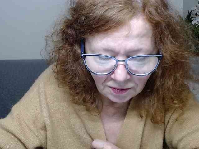 flirty-adele webcam