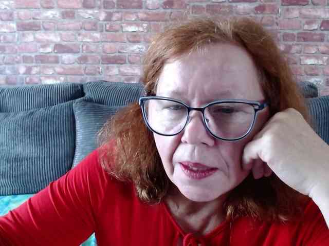 flirty-adele webcam