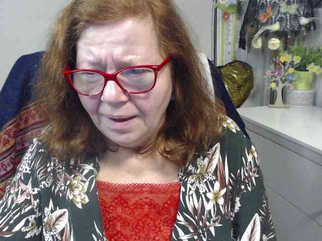 flirty-adele flirty-adele