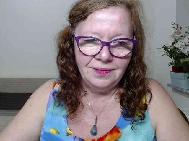 flirty-adele webcam