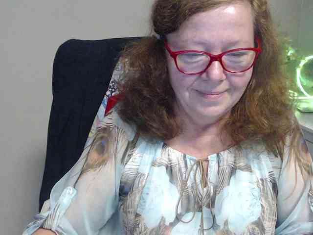 flirty-adele webcam