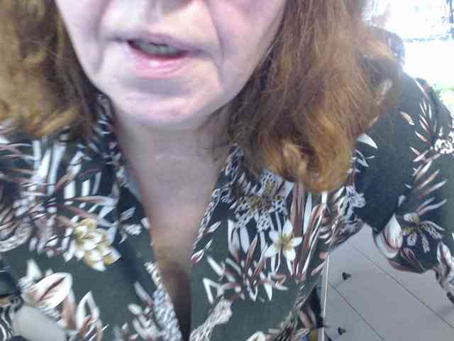flirty-adele webcam