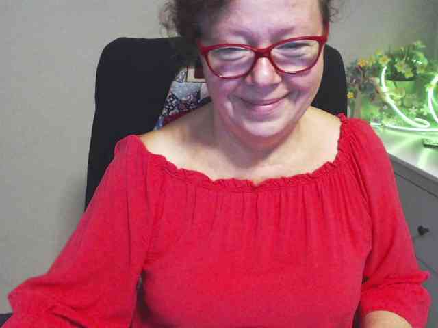 flirty-adele webcam