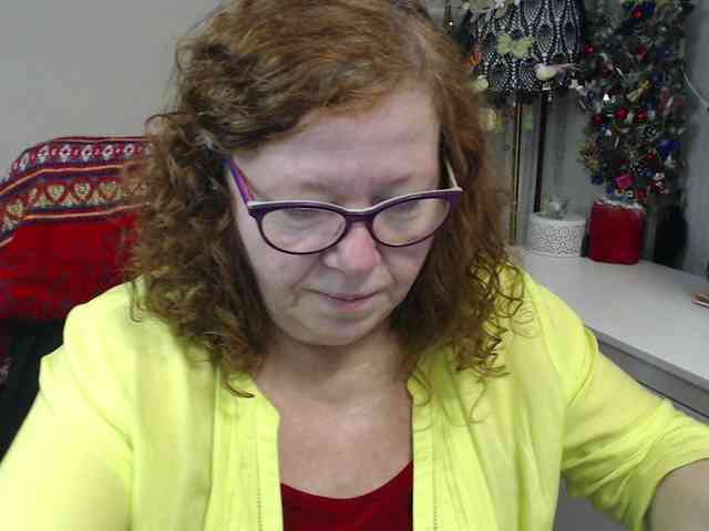 flirty-adele flirty-adele