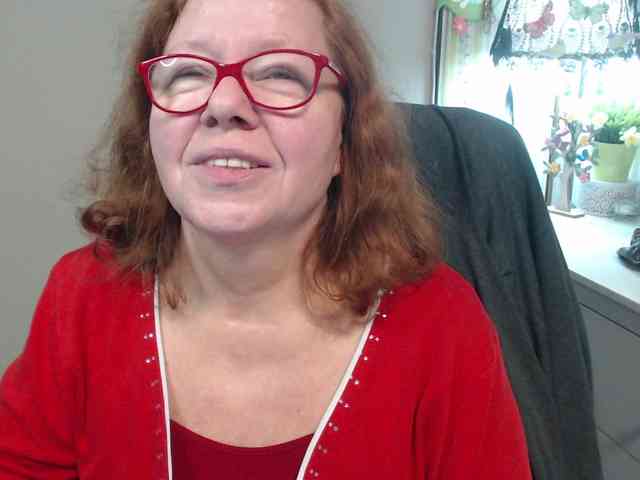 flirty-adele webcam