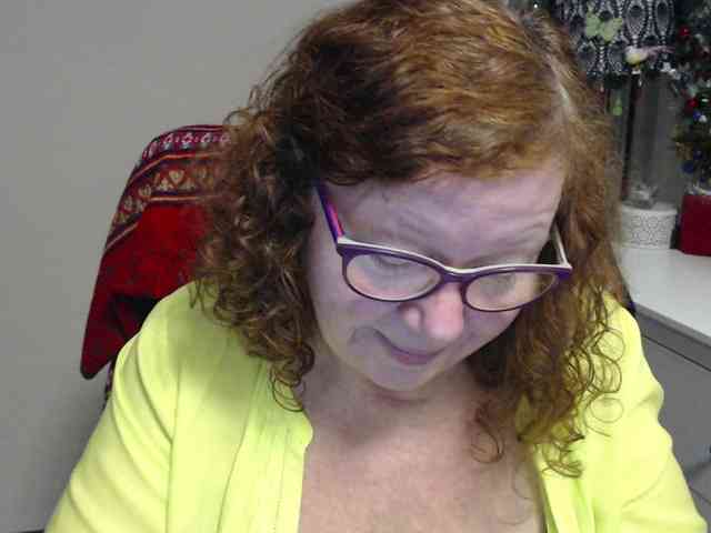 flirty-adele flirty-adele