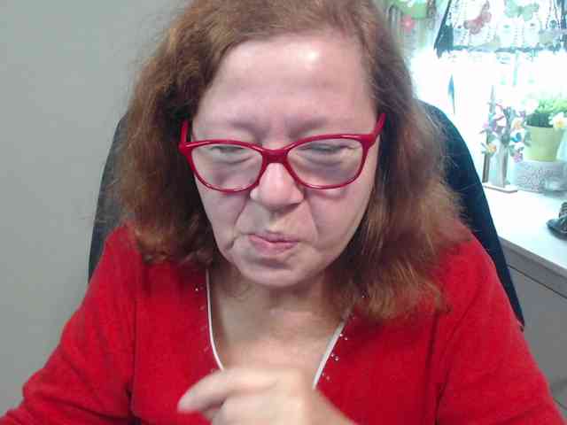 flirty-adele webcam