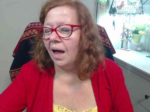 flirty-adele webcam