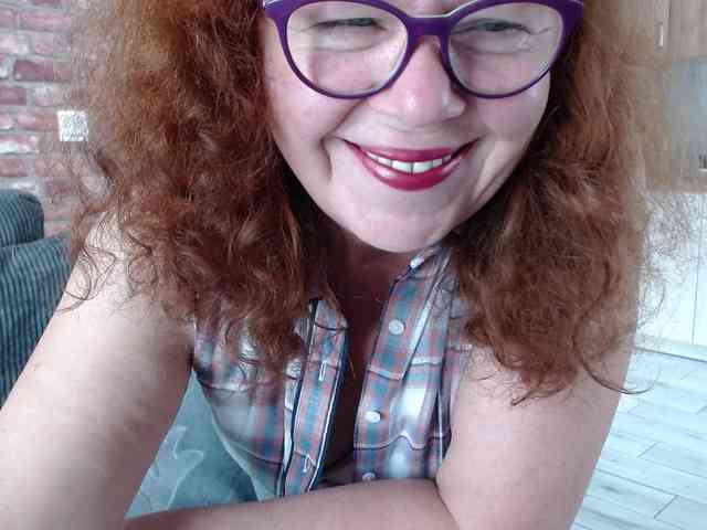 flirty-adele webcam