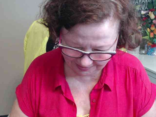 flirty-adele Live Webcam on BongaCams