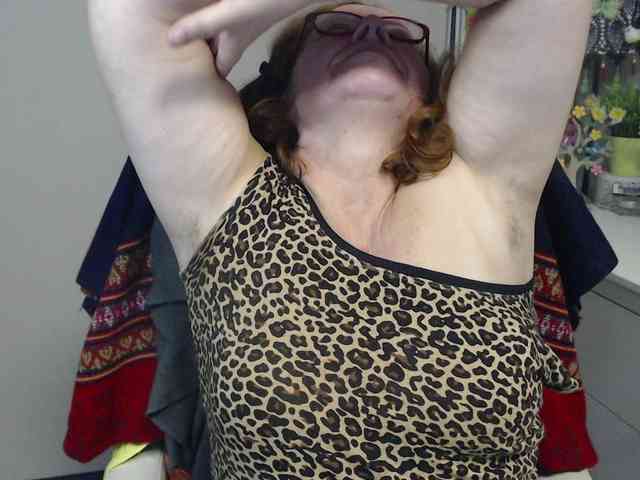 flirty-adele webcam
