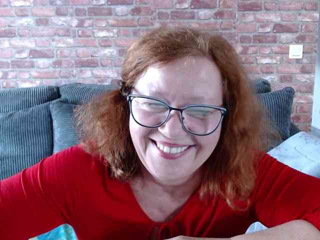 flirty-adele webcam