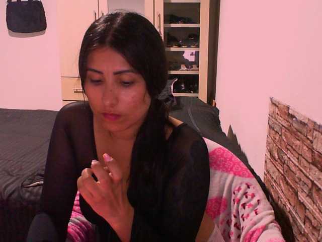 julianatasty's BongaCams show and profile