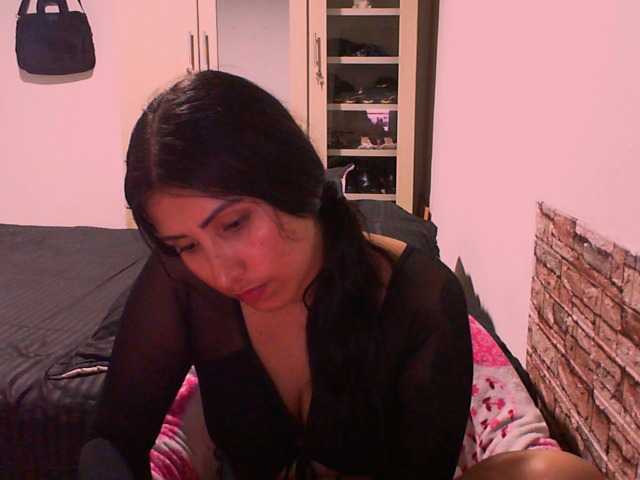 julianatasty's BongaCams show and profile