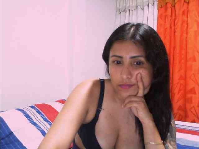 nude live Julianatasty
