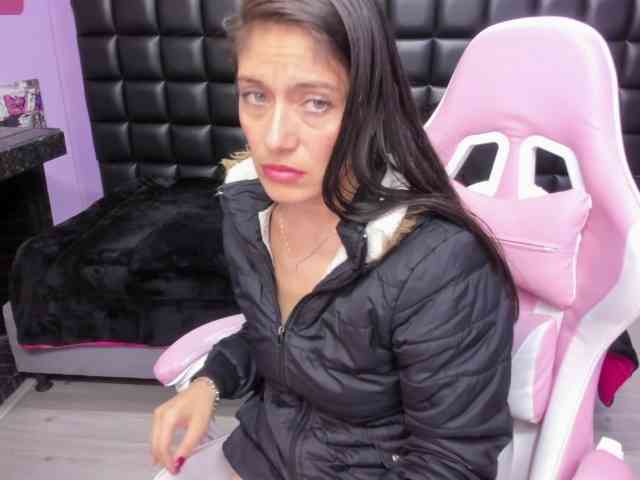 dirty videochat Sara-squirtt