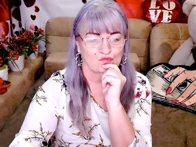 siberianberry's BongaCams show and profile