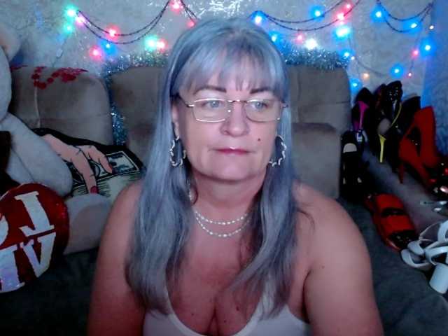 siberianberry's BongaCams show and profile