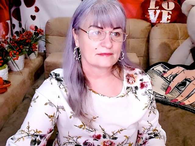 siberianberry's BongaCams show and profile