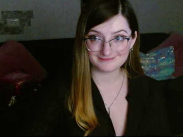 tastyAriel webcam bongacams model stream image