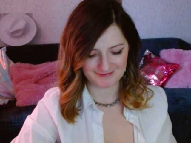 tastyariel's BongaCams show and profile
