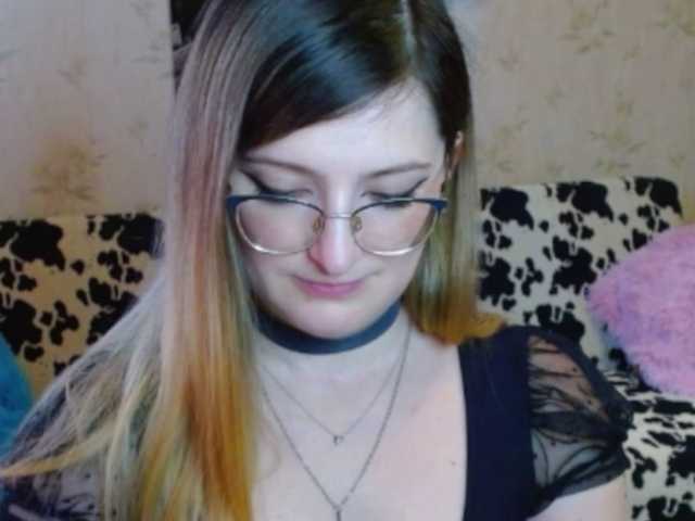 tastyAriel webcam bongacams model stream image