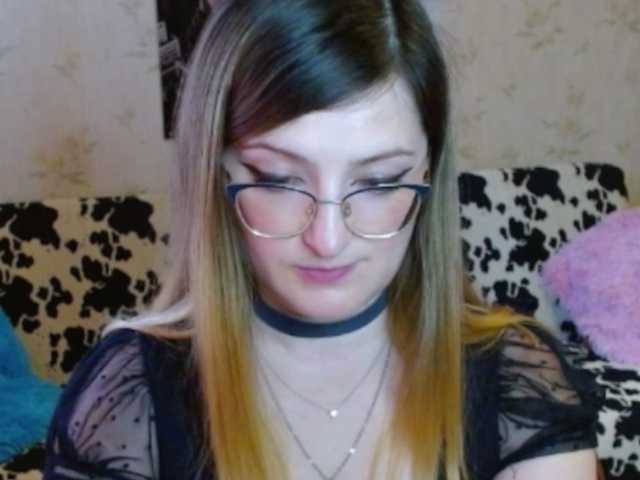 tastyAriel webcam bongacams model stream image