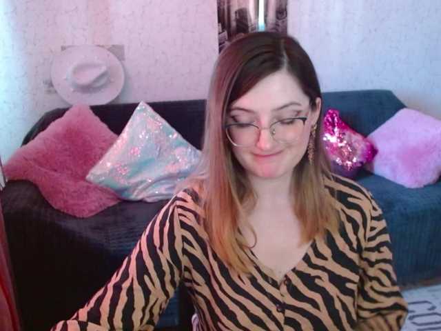 tastyariel live cam profile