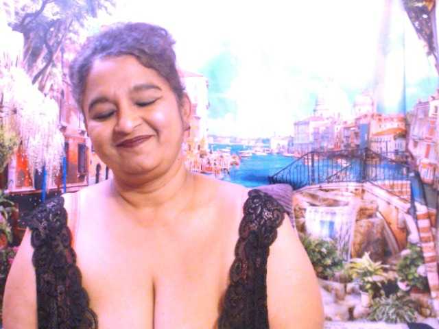 Indianstar75 webcam