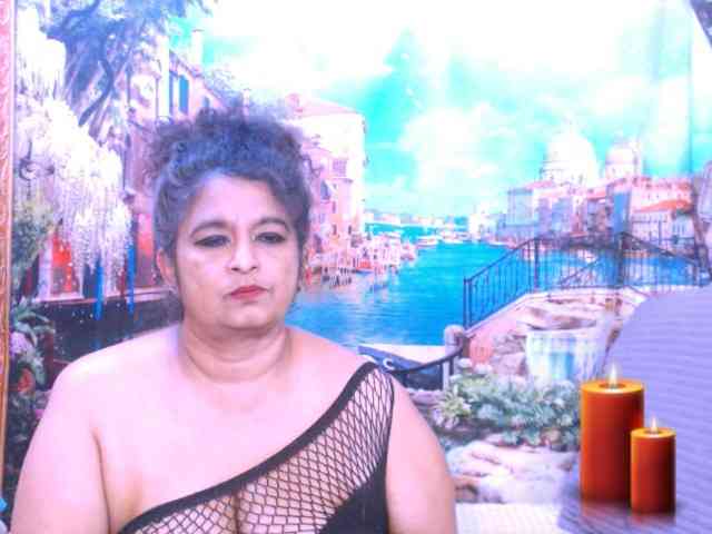 Indianstar75 webcam