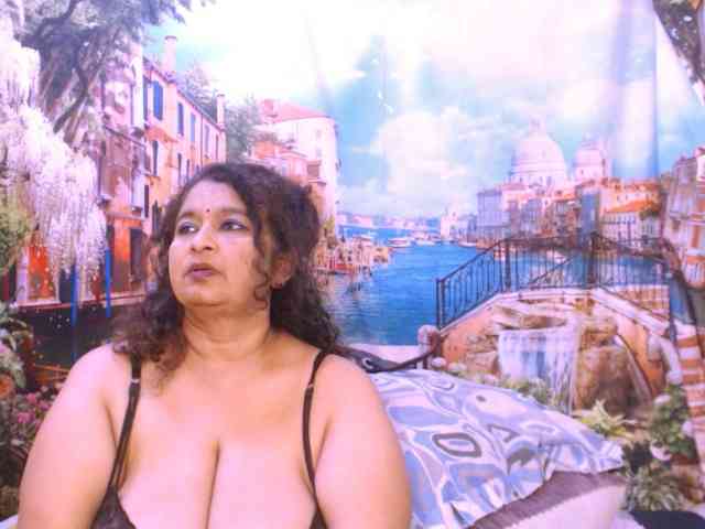 Indianstar75 webcam