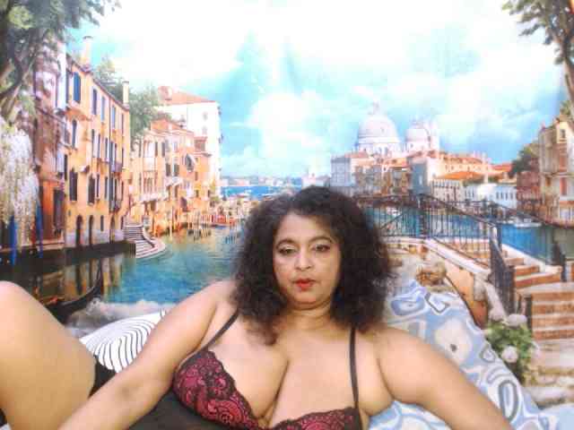 Indianstar75 webcam