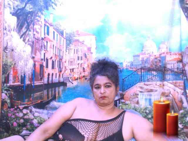 Indianstar75 webcam
