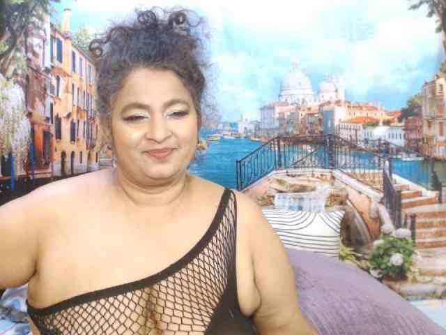 Indianstar75 webcam