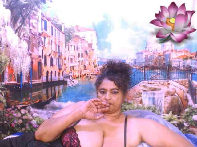 Indianstar75 webcam