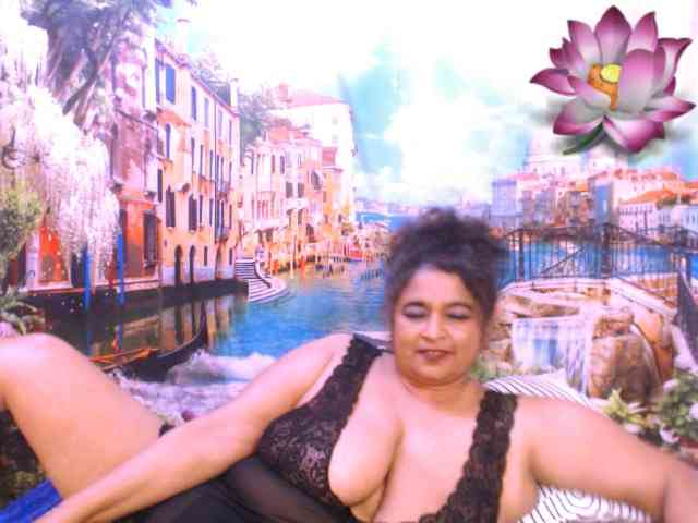 Indianstar75 webcam