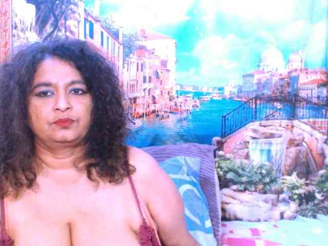 Indianstar75 webcam