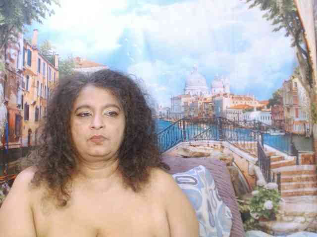 Indianstar75 webcam