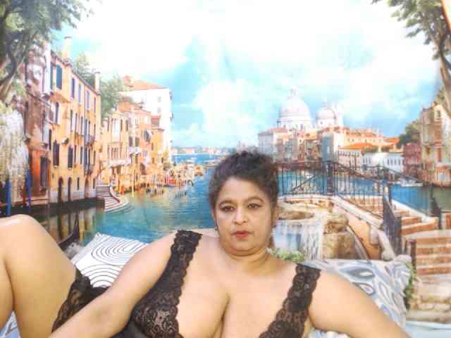 Indianstar75 webcam