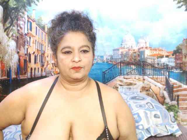 Indianstar75 webcam