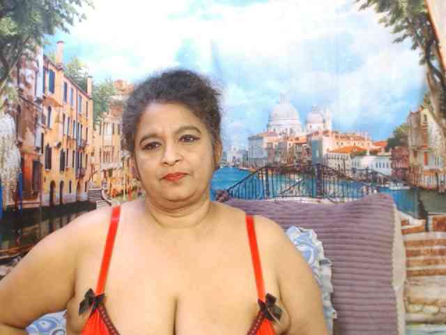 Indianstar75 webcam