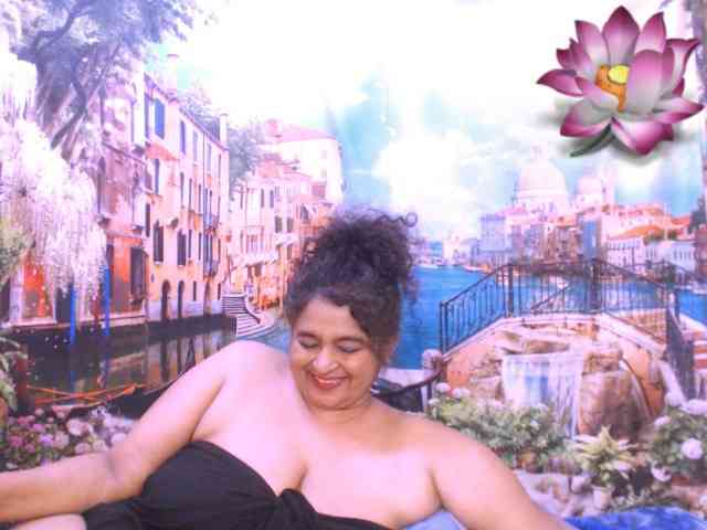 Indianstar75 webcam