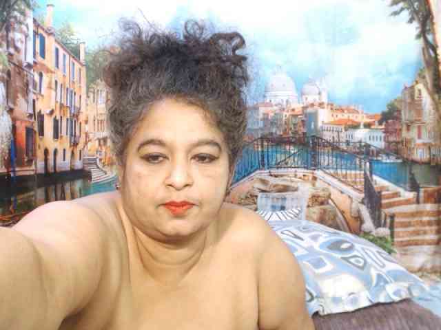 Indianstar75 webcam
